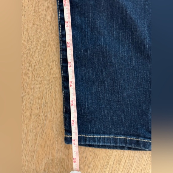 Women's Jessica Simpson size 16 skinny jeans - Picture 2 of 8